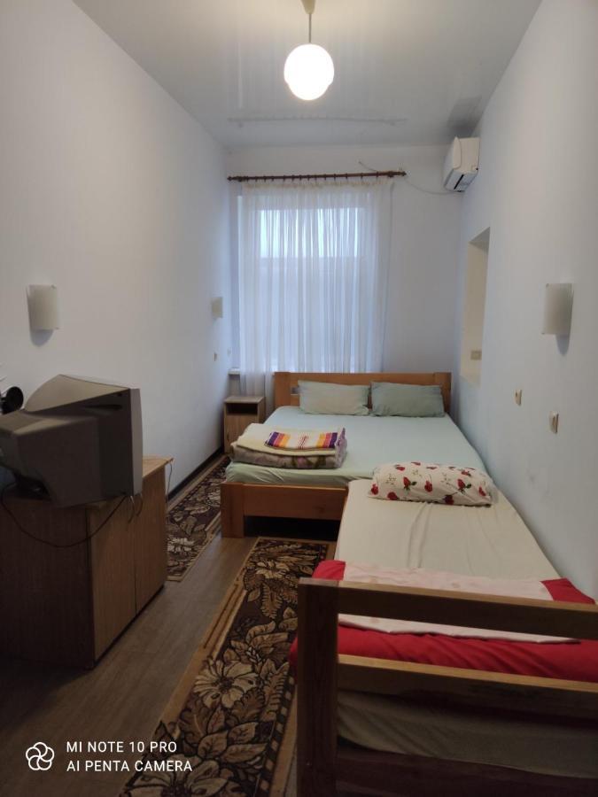 Отель Хата Dnipro Exteriör bild